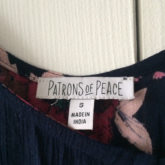 Oversized jumpsuit with adjustable straps - Picture 4 of 4